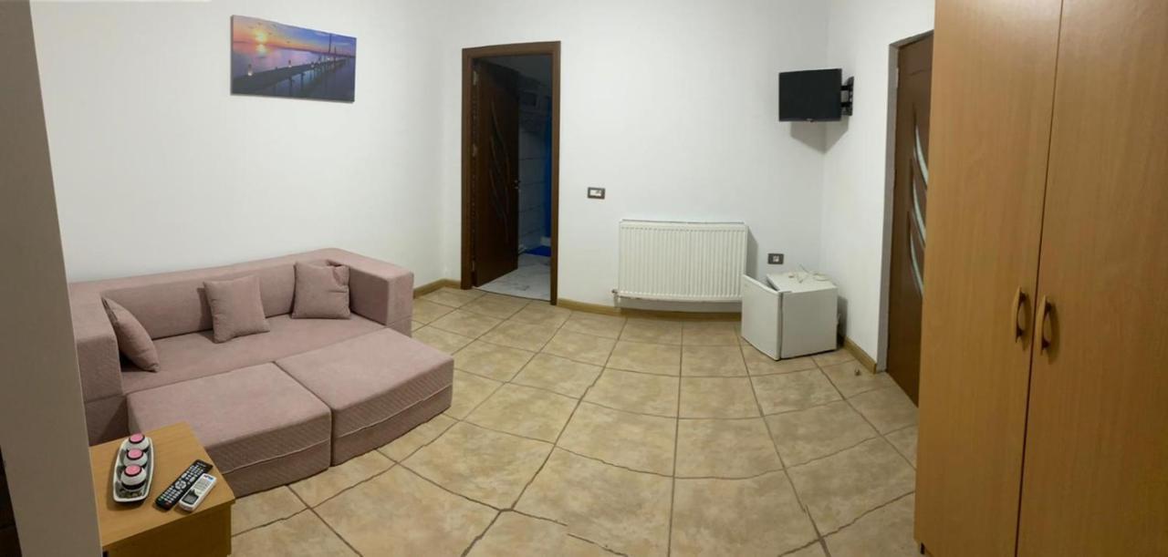 Appartamento Raven Comstar Corbu  Esterno foto