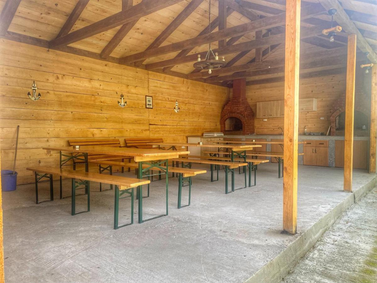 Appartamento Raven Comstar Corbu  Esterno foto