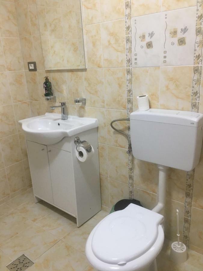 Appartamento Raven Comstar Corbu  Esterno foto