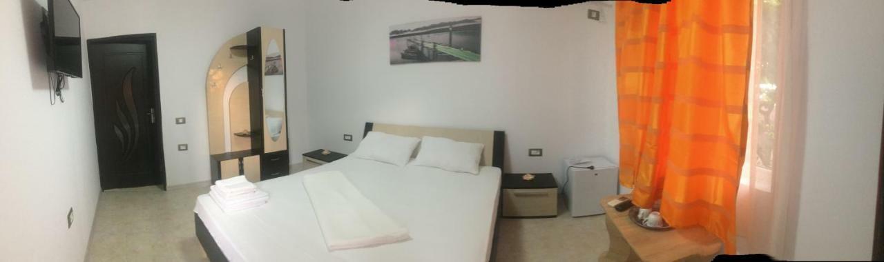 Appartamento Raven Comstar Corbu  Esterno foto